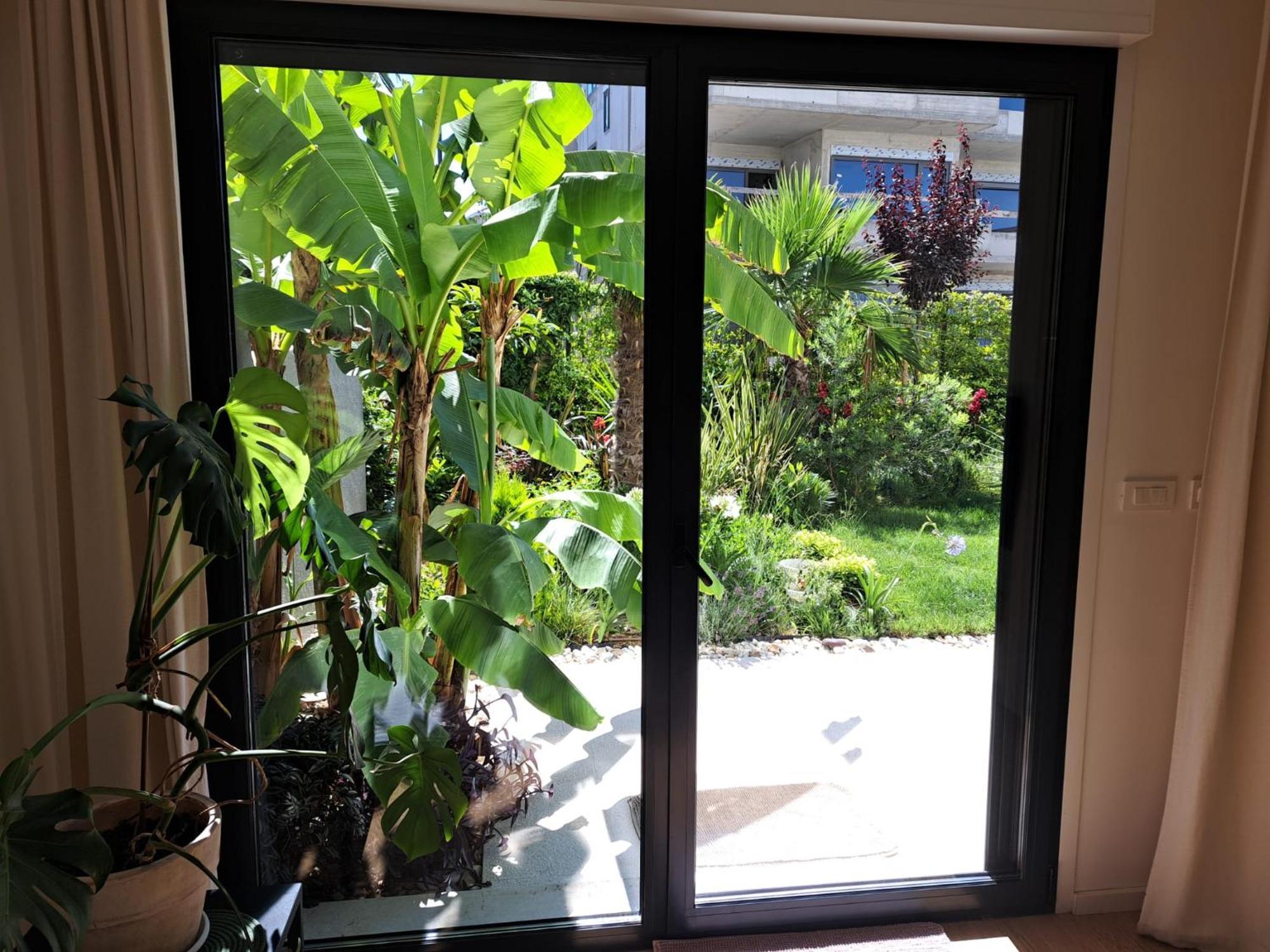 Apartment With Private Pool Split Exterior photo